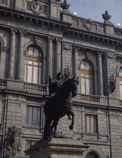 TOLSA MANUEL 1757/1816
ESCULTURA DE CARLOS IV BORBON REY DE ESPAÑA E INDIAS
MEXICO DF,