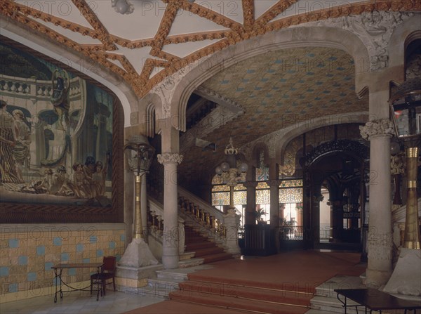 DOMENECH Y MONTANER LLUIS
HALL DE ENTRADA - DECORACION MODERNISTA -
BARCELONA, PALACIO DE LA