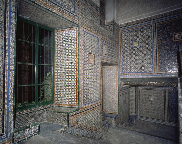ESCALERA CON ZOCALOS DE AZULEJOS-S XVI-ARQUITECTURA RENACENTISTA-DECORACION MUDEJAR
SEVILLA,