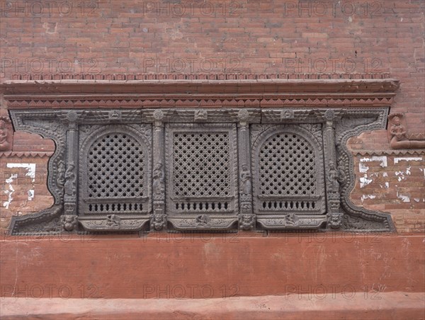 CASA-TEMPLO SIVA Y PARVATI-NICHOS DE OFRENDAS E INCINERACION
KATMANDU, TEMPLOS
NEPAL

This