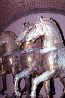DET DE 2 DE LOS 4 FAMOSOS CABALLOS-SE CREEN OBRA GRIEGA
VENECIA, MUSEO SAN MARCOS
ITALIA