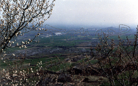 VISTA GENERAL DE LOS ALREDEDORES Y MAUSOLEO DEL EMPERADOR QIN SHI HUANGDI
XIAN, MAUSOLEO QIN SHI