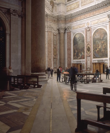 INTERIOR-CRUCERO-MERIDIANA EN SUELO USADA PARA LA HORA DE 1702/1846
ROMA, IGLESIA DE SANTA MARIA