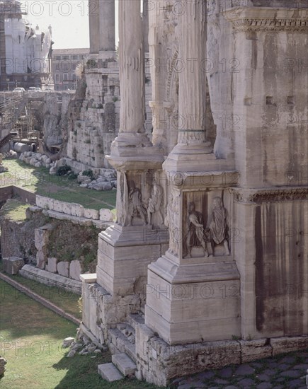 ARCO SEPTIMIO SEVERO-203 DC-DET BASE DE LAS COLUMNAS
ROMA, FORO
ITALIA

This image is not