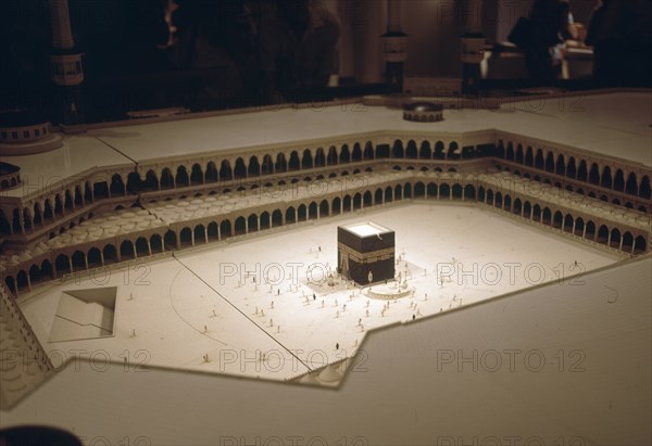 PABELLON ARABIA SAUDI-LA MECA-MAQUETA DE LA GRAN MEZQUITA-SANTUARIO DE LA KAABA
SEVILLA,