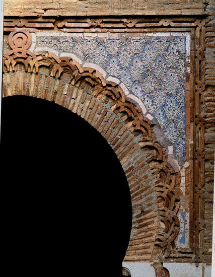 PUERTA DE LA JUSTICIA(BàB AL-SARI'A)S XIV-DET AZULEJOS EN RELIEVE
GRANADA, ALHAMBRA
GRANADA