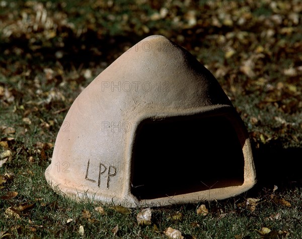 HORNO PARA EL PAN - CERAMICA SIN VIDRIAR - ARTE POPULAR S XX
PERERUELA, COLECCION