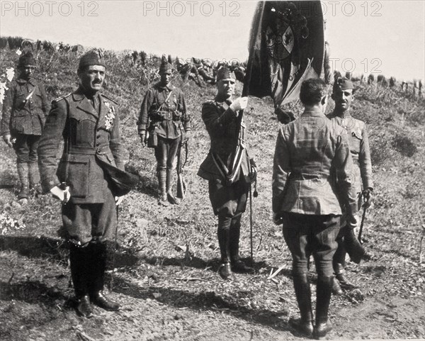FOTOGRAFIA-FRANCO Y MILLAN ASTRAY EN UN ACTO DE LA LEGION

This image is not downloadable.