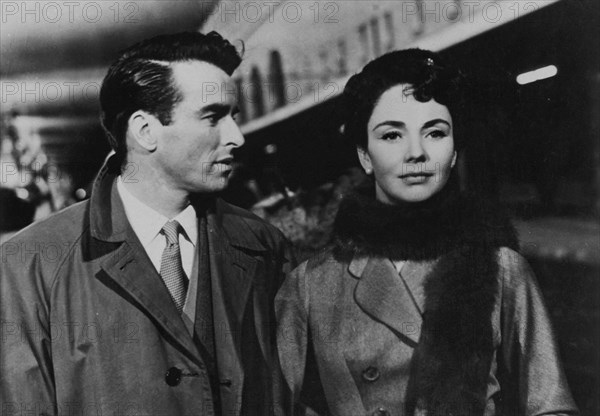 ESCENA DE"ESTACION TERMINI" POR MONTGOMERY CLIFF Y JENIFFER JONES

This image is not downloadable