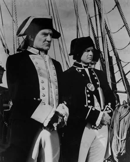 ESCENA"REBELION A BORDO"POR MARLON BRANDON Y TREVOR HOWARD(EEUU)