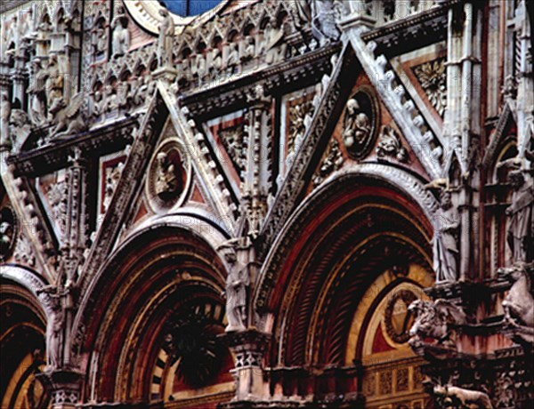 PISANO GIOVANNI
EXTERIOR-FACHADA-DET SUP PORTICOS Y ESCULTURAS RELIGIOSAS ROMANICO GOTICO
SIENA,