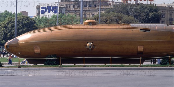 MONTURIOL NARCISO 1819/85
SUBMARINO DE MONTURIOL-REPRODUCCION-1ªINMERSION EN BARNA EL