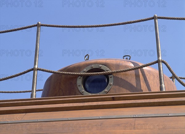 MONTURIOL NARCISO 1819/85
SUBMARINO DE MONTURIOL-DET PARTE SUPERIOR CON OJO DE BUEY PARA LA