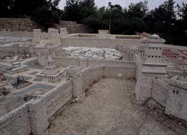 MURALLA DE LA CIUDAD DE HERODES Y AL FONDO EL TEMPLO
JERUSALEN, MAQUETA DE