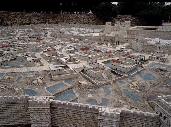 CIUDAD JUNTO A LAS MURALLAS DEL TEMPLO DE HERODES(25 AL 13 AC RECONSTRUYE LA CIUDAD)
JERUSALEN,