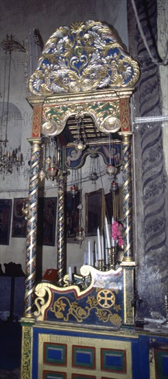 INTERIOR-CUEVA-ALTAR-VISTA LATERAL
BELEN, BASILICA DE LA NATIVIDAD
ISRAEL

This image is not