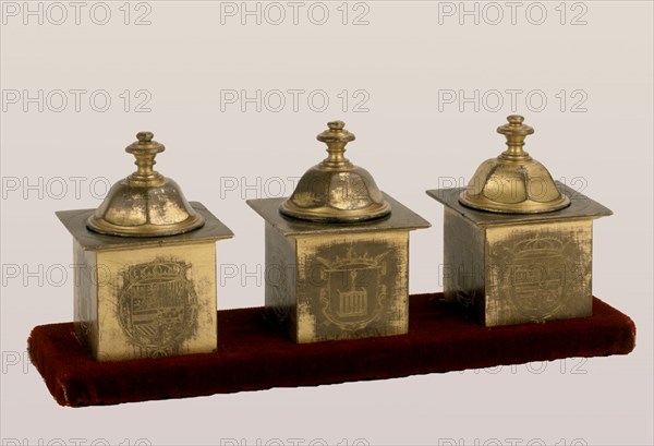 TALLER ESCURIALENSE
ESCRIBANIA DE FELIPE II-TALLER ESCURIALENSE-FINES S XVI BRONCE DORADO