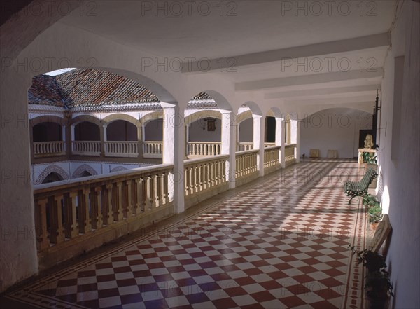 EXTERIOR-CLAUSTRO MUDEJAR-GALERIA ALTA
ABADIA, PALACIO DE SOTOFERMOSO
CACERES

This image is