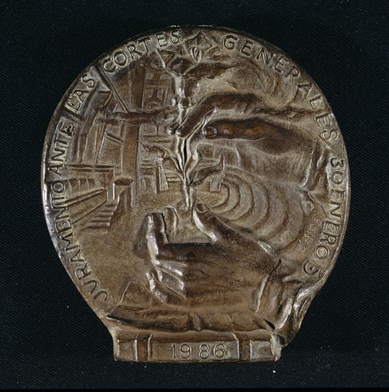 LOPEZ JULIO
MEDALLA CONMEMORATIVA EN BRONCE DE D.FELIPE DE BORBON- 1986"JURAMENTO ANTE CORTES