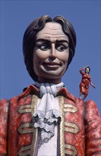 FALLA DEL AYUNTAMIENTO CON LA IMAGEN DE LA ALCALDESA RITA BARBERA
VALENCIA, FALLAS