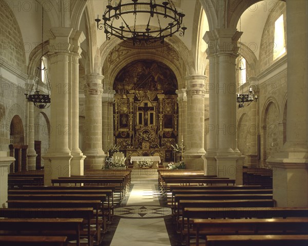 INTERIOR-NAVE PRINCIPAL HACIA EL ALTAR MAYOR-S XVII BARROCO
MENGIBAR, IGLESIA