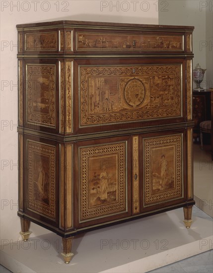 MEDARDO ARNOLDO
ESCRITORIO VERTICAL DE D LUIS DE BORBON-TOLEDO 1806-CAOBA EBANO Y BRONCE