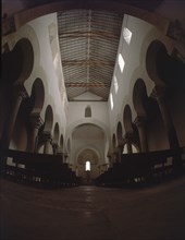 VISTA DE LA NAVE CENTRAL- S X- ARCOS DE HERRADURA- CUBIERTA DE MADERA
SAN CEBRIAN DE MAZOTE,
