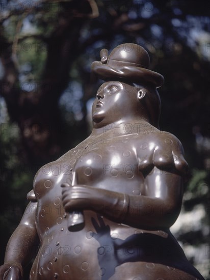 BOTERO FERNANDO 1932
DETALLE - MUJER
MADRID, EXPOSICION BOTERO
MADRID

This image is not