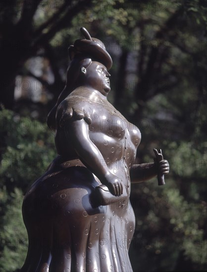 BOTERO FERNANDO 1932
MUJER - VISTA LATERAL
MADRID, EXPOSICION BOTERO
MADRID

This image is not