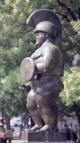 BOTERO FERNANDO 1932
EL GUERRERO - VISTA LATERAL
MADRID, EXPOSICION BOTERO
MADRID

This image