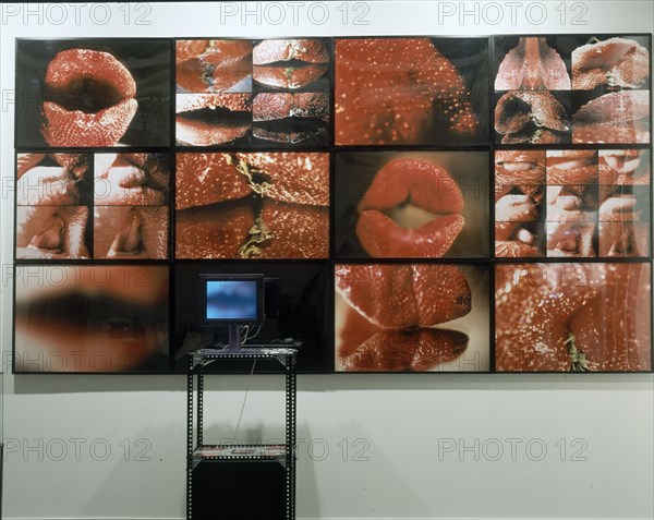 GONZALEZ MARISA
DESVIACIONES - 1999 - 75 X 100 - GALERIA AELE
MADRID, IFEMA-ARCO
MADRID