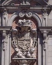 BARBIERI
ESCUDO EN LA FACHADA DE LA CASA DE LA PANADERIA
MADRID, PLAZA MAYOR
MADRID