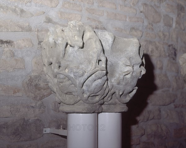 MUSEO - CAPITEL ROMANICO- S XII
BOTAYA, MONANSTERIO DE SAN JUAN DE LA PEÑA
HUESCA

This image