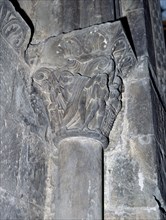SACRIFICIO DE ISAAC - CAPITEL DE LA PORTADA MERIDIONAL- ROMANICO S XI
JACA,