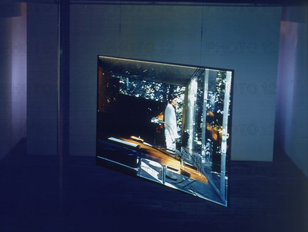 MANGLANO OVALLE IÑIGO 1961-
SELENA (DE FM) - 2000
MADRID, GALERIA SOLEDAD LORENZO
MADRID

This
