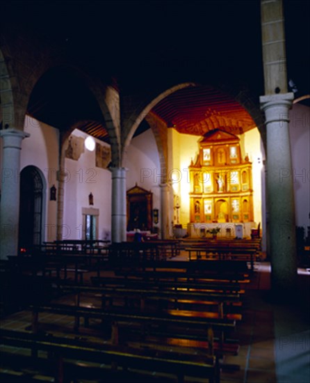 INTERIOR
VILLAMANTA, IGLESIA DE SANTA CATALINA
MADRID