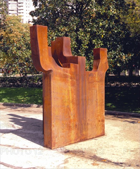 CHILLIDA EDUARDO 1924/2002
ESPACIO VIII - 2000 - EXPOSICION DE ESCULTURA ESPAÑOLA CONTEMPORANEA EN