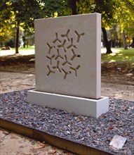 ALFARO ANDREU 1929/-
PARLEM DEL VENT - 2000 - ESCULTURA ESPAÑOLA CONTEMPORANEA EN EL PASEO DE