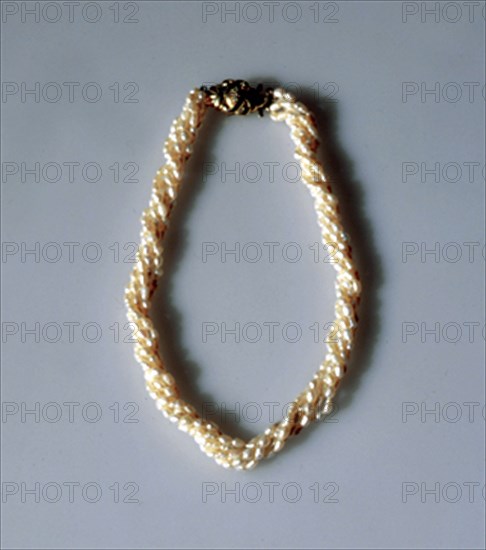 COLLAR DE PERLAS
MADRID, COLECCION PARTICULAR
MADRID

This image is not downloadable. Contact
