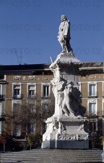 QUEROL SUBIRATS AGUSTIN 1860/1909
MONUMENTO A QUEVEDO - 1902 - ACTUALMENTE SITUADO EN LA PLAZA QUE