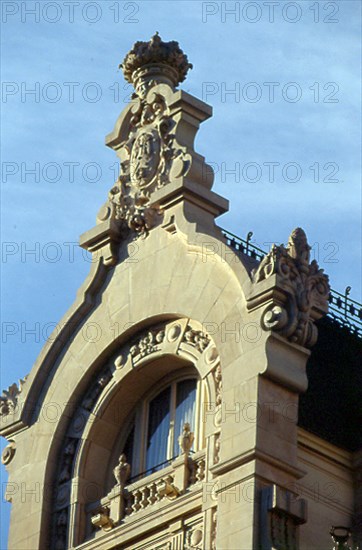 ESTEVE LUIS
EXTERIOR - REMATE DEL CASINO - 1910 - EDIFICIO SITUADO EN LA CALLE ALCALA Nº