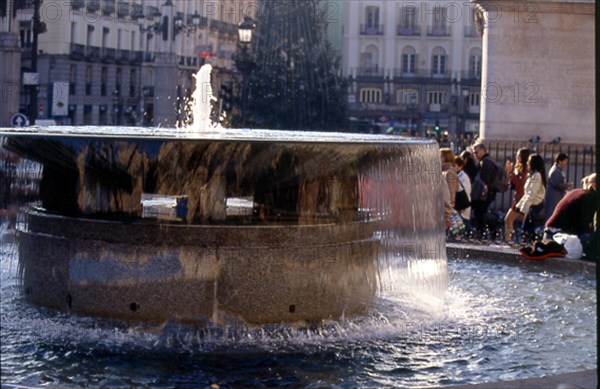 FUENTE EN LA PUERTA DEL SOL
MADRID, PUERTA DEL SOL
MADRID

This image is not downloadable.