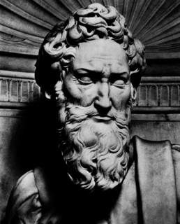 Statue de Saint Paul