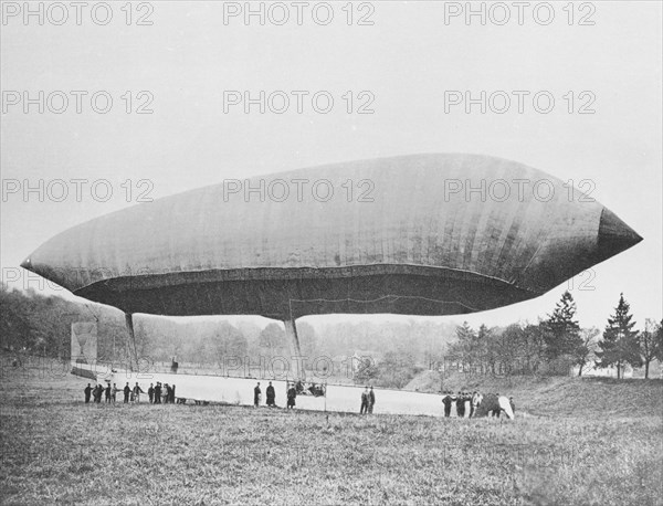 RENARD CHARLES 1847/1905
DIRIGIBLE INVENTADO EN 1884
Grabados sin documentar