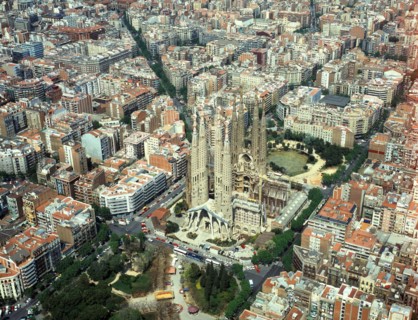 Aerial view of the Sagrada Familia in Barcelone