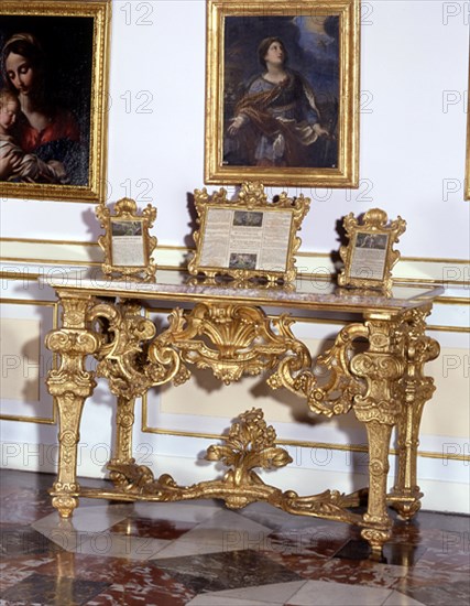 CONSOLA DE LA EPOCA DE FELIPE V SITUADA EN EL ORATORIO DE LA PLANTA PRINCIPAL - S XVIII
LA GRANJA,