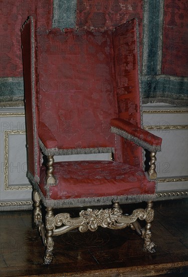 INTERIOR-SILLON INGLES CON DECORACION EN LA CHAMBRANA-S XVII
NACION, COUNTRY SIGLO XVII/CASA