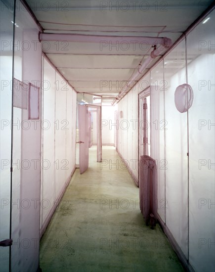 SUH DO-HO 1962
348 WEST 22ND ST., APT. A, NEW YORK NY 10011 (CORREDOR) - 2001 - NYLON-