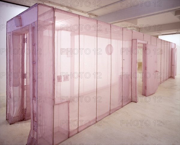 SUH DO-HO 1962
348 WEST 22ND ST., APT. A, NEW YORK NY 10011 (CORREDOR) - 2001 - NYLON-