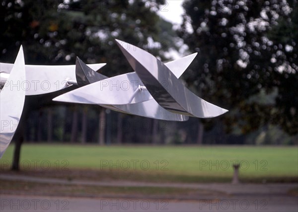 DETALLE DE ESCULTURA AL AIRE LIBRE
NUEVA ORLEANS-LUISIANA, MUSEO DE ARTE
EEUU